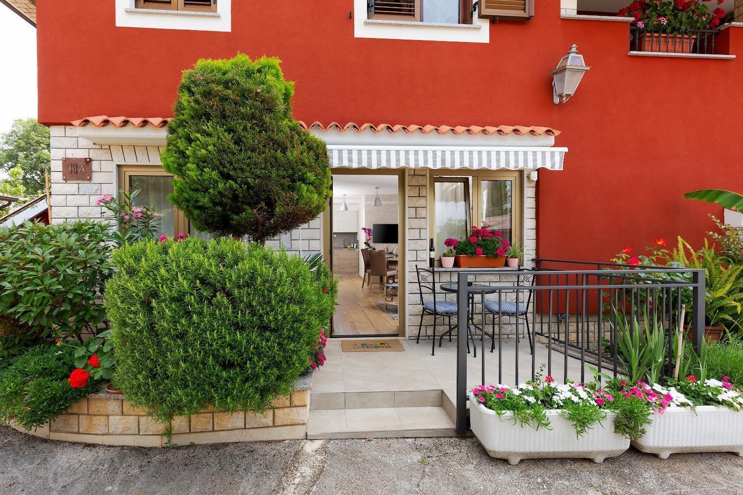 Apartman Angolo Verde Vizinada Exterior photo
